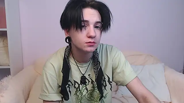 RayTaylorr online show from February 3, 2026, 5:38 am