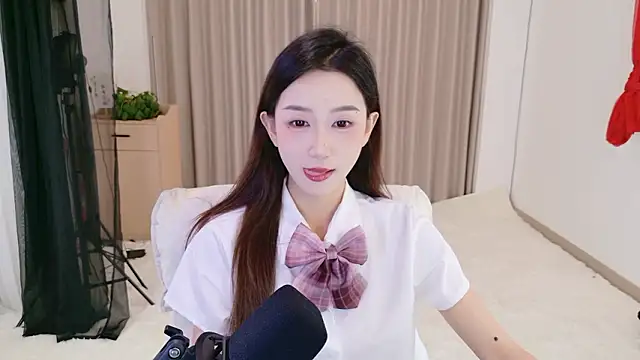 Dancing-Coco12 online show from March 5, 2026, 3:36 am