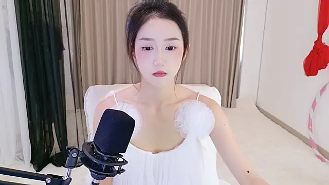 Dancing-Coco12 online show from March 15, 2026, 4:41 am