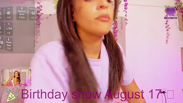chloe peach  online show from July 22, 2026, 12:29 pm