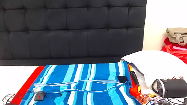 Sexy Baddie online show from February 18, 2026, 3:08 pm