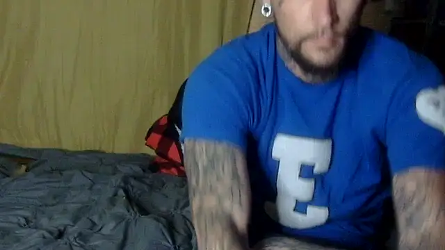 dreadredtedd online show from February 6, 2026, 3:13 am