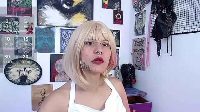 MelisaVelvet online show from July 15, 2026, 8:27 pm