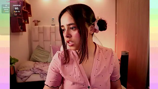 JennieBaee online show from January 19, 2026, 11:47 am