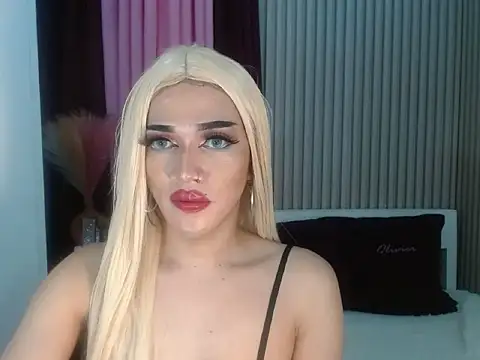 Kendalllust online show from June 3, 2026, 2:33 pm