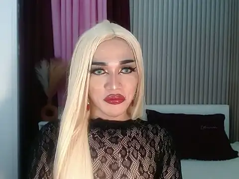 Kendalllust online show from June 1, 2026, 1:44 pm