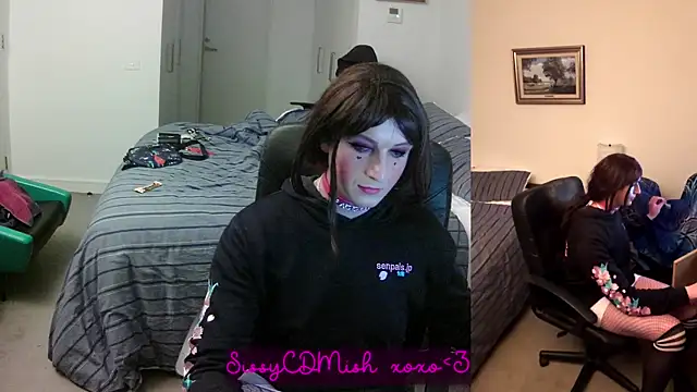 SissyCDMish online show from July 16, 2026, 3:53 pm