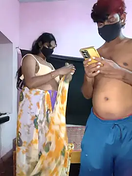 Snapshot of hotcopuleandsweet chatting on March 24, 2026, 4:29 pm hotcopuleandsweet online show from March 24, 2026, 4:29 pm