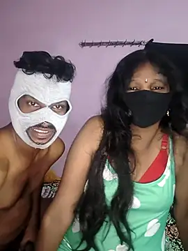 Snapshot of hotcopuleandsweet chatting on April 10, 2026, 5:09 pm hotcopuleandsweet online show from April 10, 2026, 5:09 pm