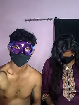 Snapshot of hotcopuleandsweet chatting on April 3, 2026, 4:02 pm hotcopuleandsweet online show from April 3, 2026, 4:02 pm