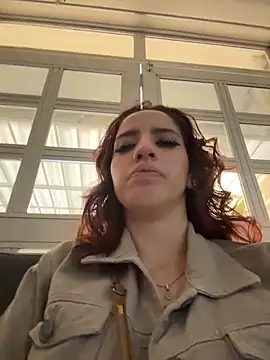 elodie rouge online show from June 19, 2026, 12:33 pm