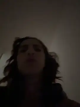 Snapshot of elodie_rouge chatting on July 31, 2026, 12:04 pm elodie rouge online show from July 31, 2026, 12:04 pm