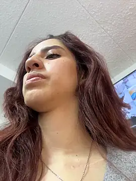 elodie rouge online show from May 13, 2026, 11:39 am