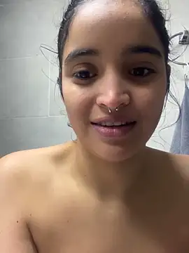 VanessaDoofenshmirtz online show from June 18, 2026, 11:04 am