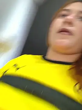 Snapshot of _Luciana_1 chatting on February 18, 2026, 12:52 am Luciana 1 online show from February 18, 2026, 12:52 am