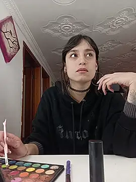 JenniQ69 online show from February 18, 2026, 1:29 pm