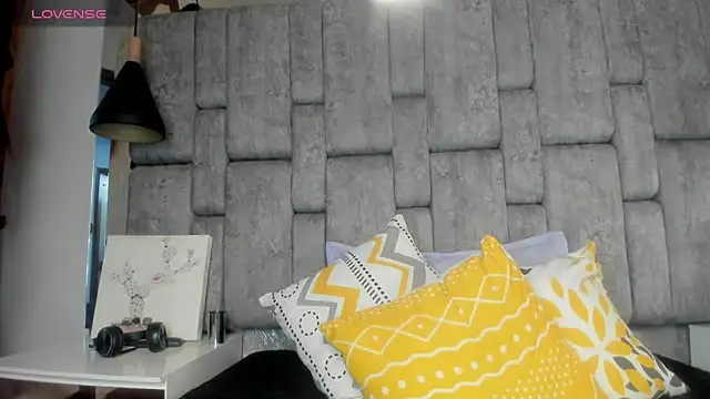 JenniQ69 online show from July 4, 2026, 7:51 pm