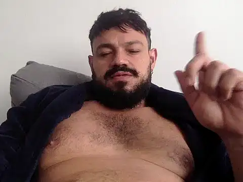 Snapshot of latinCuplex chatting on February 6, 2026, 9:16 am latinCuplex online show from February 6, 2026, 9:16 am