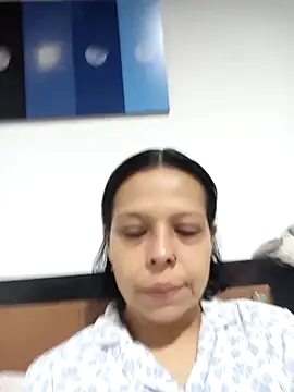 RossyAlvarez online show from February 16, 2026, 3:05 am