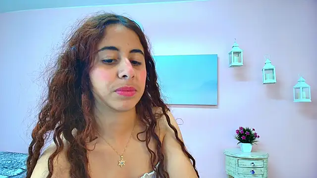 scarlett clyde online show from July 17, 2026, 12:35 pm