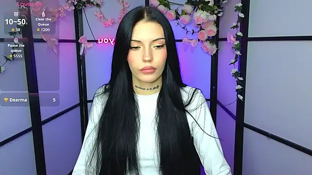 Kelly  Bunny online show from June 18, 2026, 9:09 pm