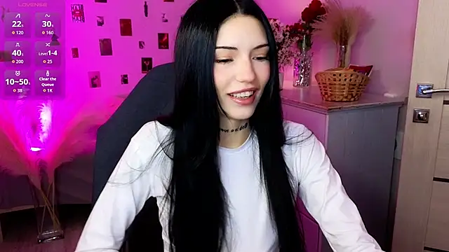 Snapshot of Kelly__Bunny chatting on July 18, 2026, 8:39 pm Kelly Bunny online show from July 18, 2026, 8:39 pm