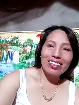 Gummiesu online show from April 28, 2026, 12:09 pm