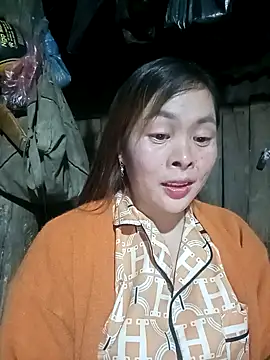 Bling sexy online show from February 2, 2026, 12:37 pm