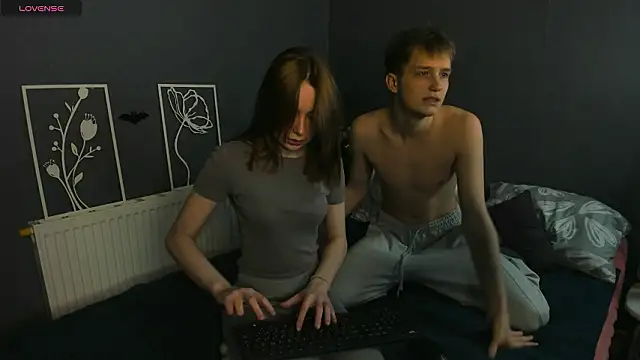 Snapshot of Lola_Raivis_ chatting on March 7, 2026, 7:41 pm Lola Raivis online show from March 7, 2026, 7:41 pm