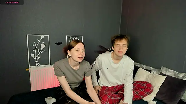 Snapshot of Lola_Raivis_ chatting on February 15, 2026, 7:35 pm Lola Raivis online show from February 15, 2026, 7:35 pm