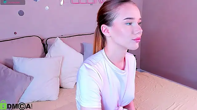 Nicole Vasquez online show from February 4, 2026, 9:48 am