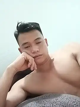 Maycute18 online show from March 10, 2026, 1:37 pm