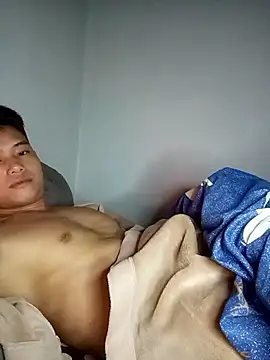 Maycute18 online show from February 11, 2026, 2:17 pm