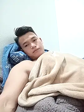 Maycute18 online show from March 11, 2026, 1:27 pm