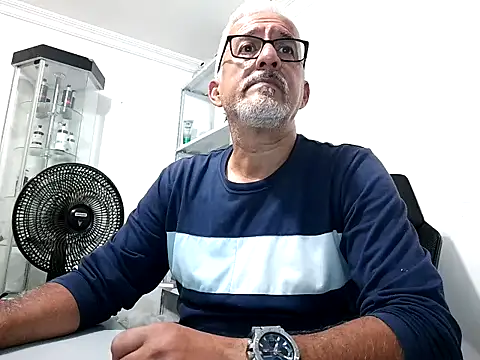Snapshot of ceniizo1024 chatting on January 16, 2026, 11:53 pm ceniizo1024 online show from January 16, 2026, 11:53 pm