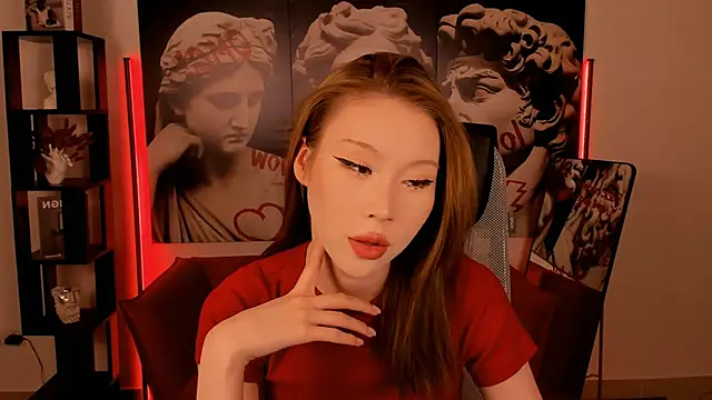 Snapshot of SarahRice chatting on February 17, 2026, 5:21 pm SarahRice online show from February 17, 2026, 5:21 pm