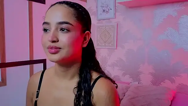 Emma Thompssonn online show from June 20, 2026, 12:21 pm