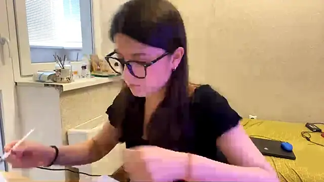 Snapshot of SaintMari chatting on June 3, 2026, 2:55 pm SaintMari online show from June 3, 2026, 2:55 pm
