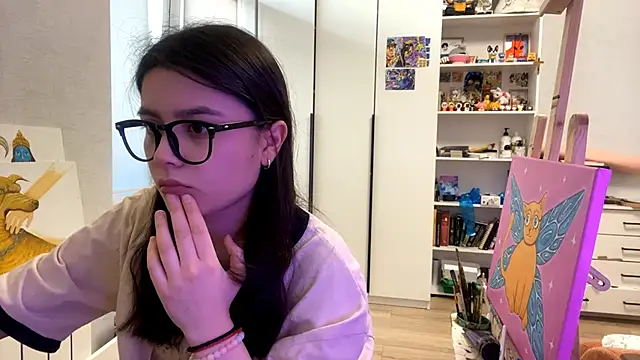 Snapshot of SaintMari chatting on May 10, 2026, 2:19 pm SaintMari online show from May 10, 2026, 2:19 pm
