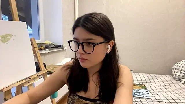 SaintMari online show from August 4, 2026, 3:16 pm