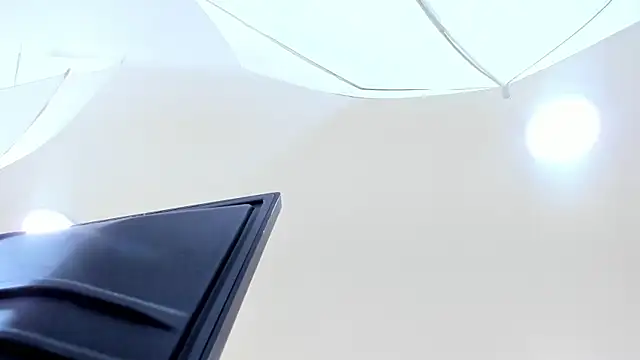 Snapshot of KendalFoxx chatting on March 23, 2026, 12:16 pm KendalFoxx online show from March 23, 2026, 12:16 pm