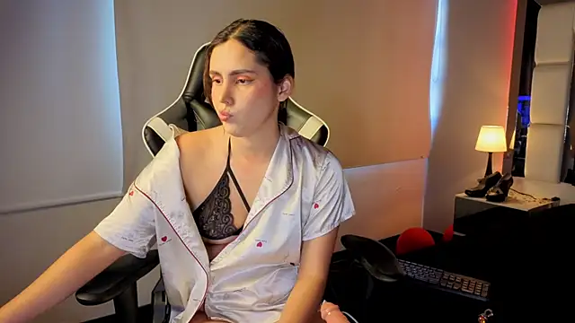 AmaliaMartinez77 online show from February 19, 2026, 1:19 pm