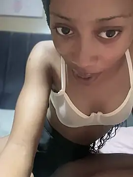 diamond Ines online show from February 3, 2026, 12:43 am