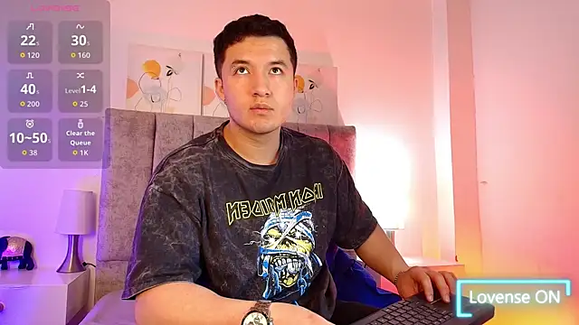 Alexander Connor online show from February 15, 2026, 12:59 pm