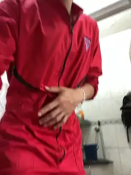 santiObrero online show from February 11, 2026, 3:56 pm