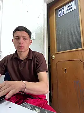 santiObrero online show from February 14, 2026, 2:50 pm