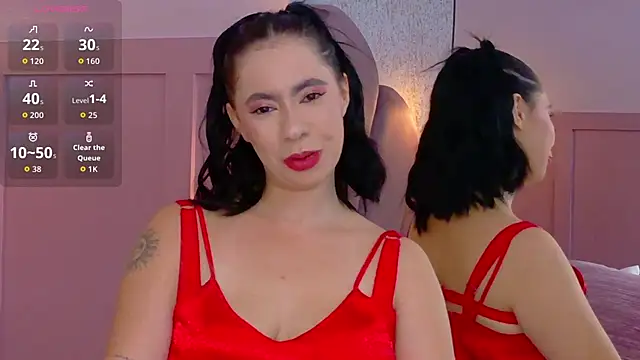 Sienna-Gold online show from February 9, 2026, 1:53 pm