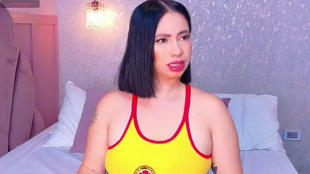Sienna-Gold online show from June 17, 2026, 2:05 pm