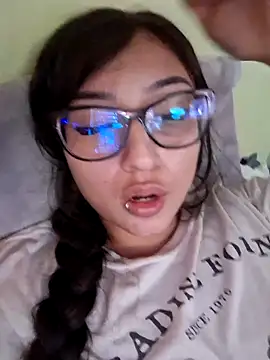 Marilyndackaria  online show from May 29, 2026, 8:04 pm