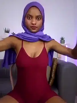 Amira Alzahra online show from June 21, 2026, 6:36 pm